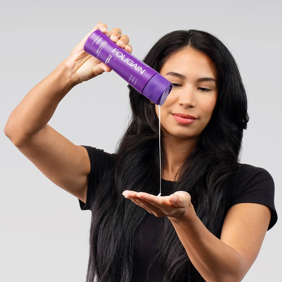 Women's Foligain® Hármas Hatású Sampon Nőknek Vékonyodó Hajra 2% Trioxidil (236 ml) - TincsTitok Webáruház